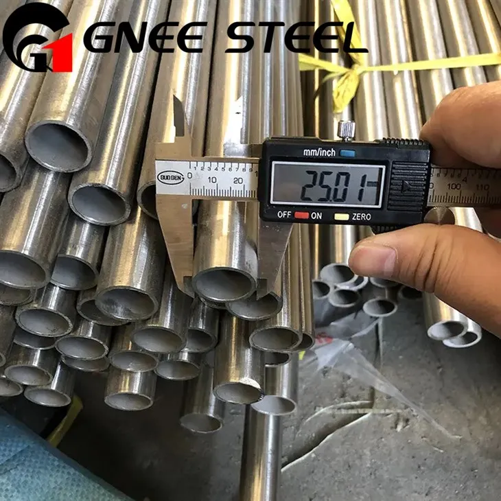 Duplexná UNS N08020 UNS S32760 zliatinová rúrka